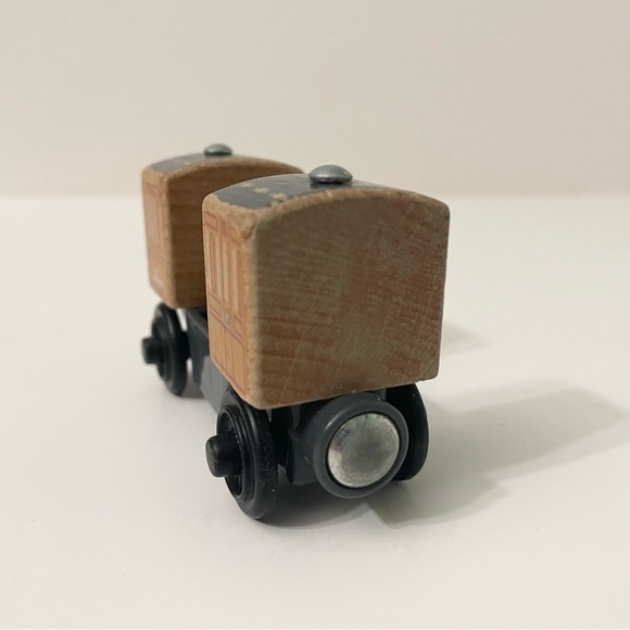 Thomas & Friends Wooden Annie Train - Picture 3 of 11